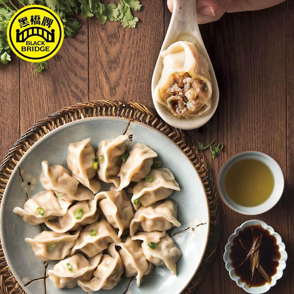 【黑橋牌】香腸豬肉水晶餃2件+黑豬肉高麗菜水餃2件(預計2026/4/21開始陸續出貨)