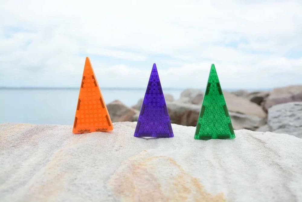 【MAGBRIX】積木磁力片－等腰三角形 (12pcs)（共兩款封面隨機出貨）