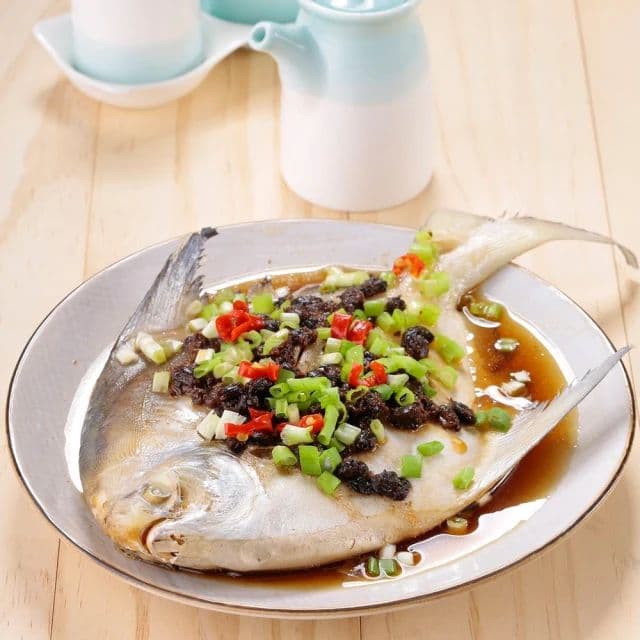 【華得水產】鮮嫩野生巨無霸特大白鯧魚2尾組(720-800G/尾)