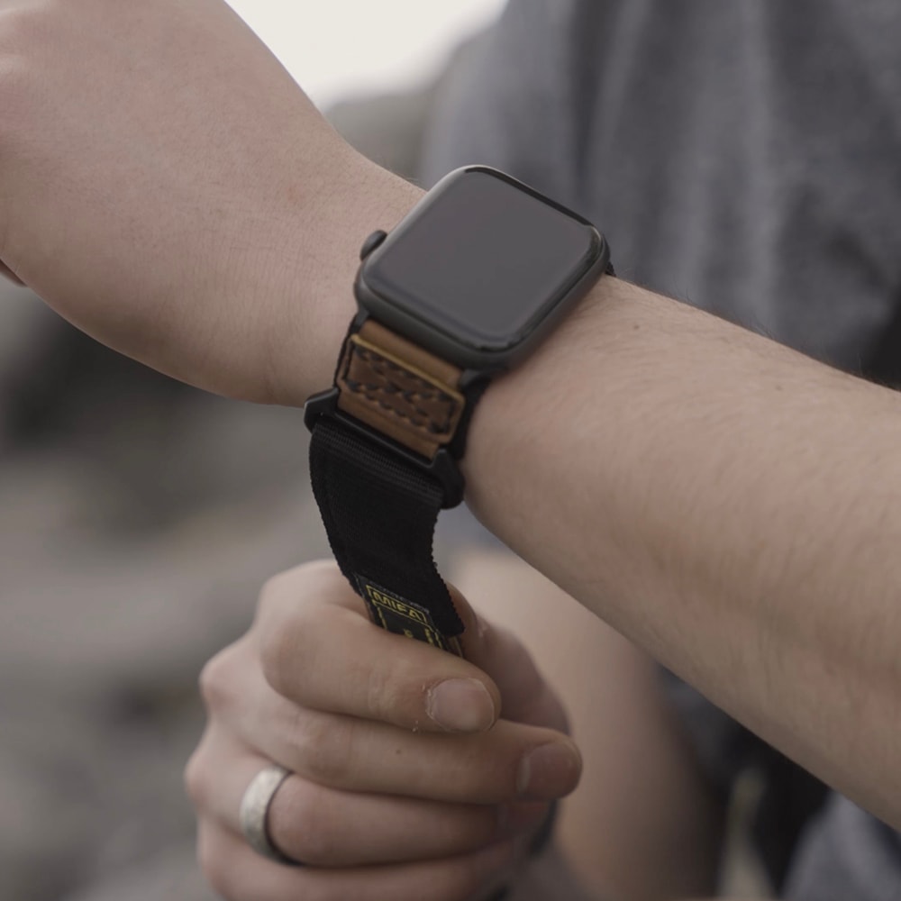 【MiFa】MIFA Apple Watch  EDC-34 戰術尼龍混搭真皮皮革運動錶帶 (適用S1-9代 & Ultra 1-2 & SE )