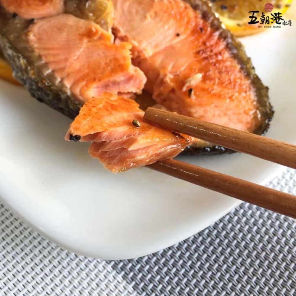 【五朝港水產】野生超厚切頂級鮭魚(單片400克±10%)超厚切-5片包裝 送 (單片320克±10%) x 頂級鮭魚-5片包裝