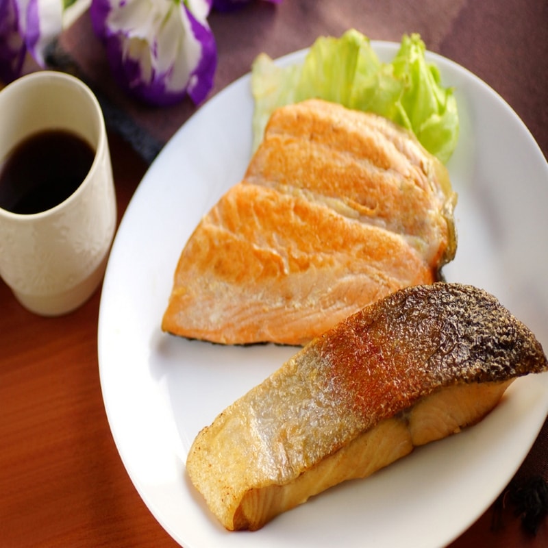 【海之醇】去骨去刺鮮魚三拼-11包組(鮭魚菲力200(2片)*4鱸魚230g*4虱目魚140g*3)