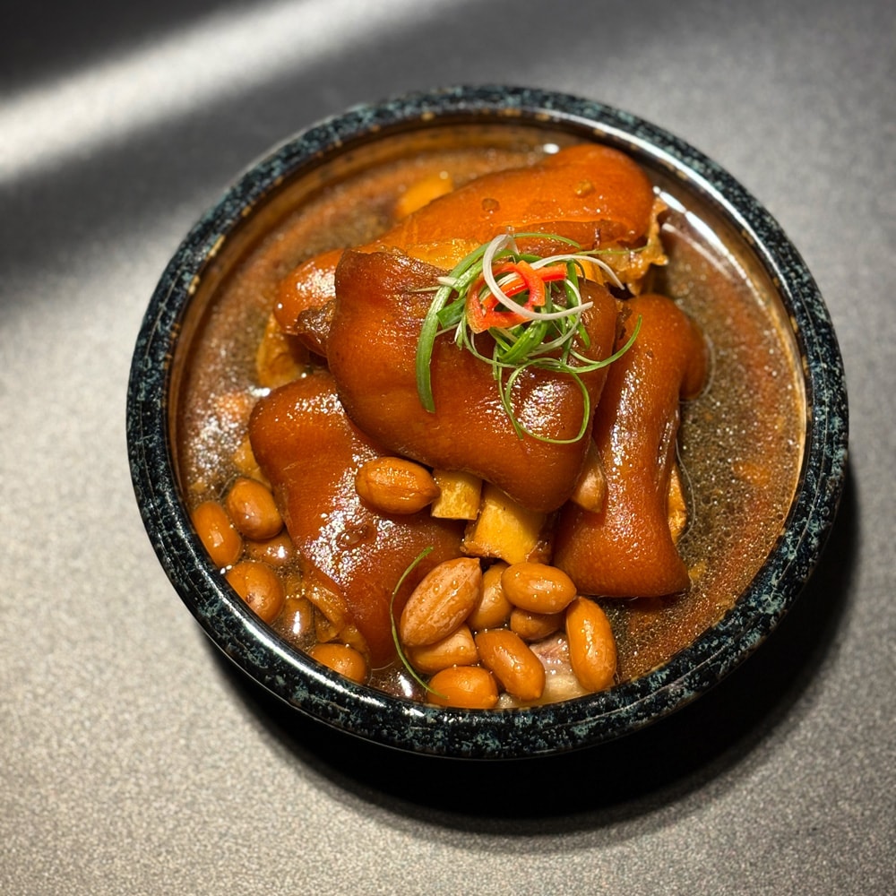 【青葉臺菜】閏月 | 古早味花生豬腳冷凍包*2包&附品牌保冷袋組（780g/包、含3-4塊中段/包）