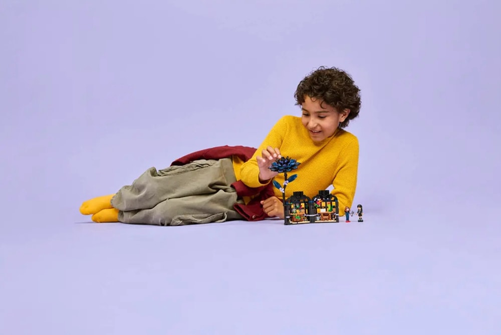 【LEGO 樂高】磚星球〡 76784 星期三系列 黑色大理花 Black Dahlia Flower