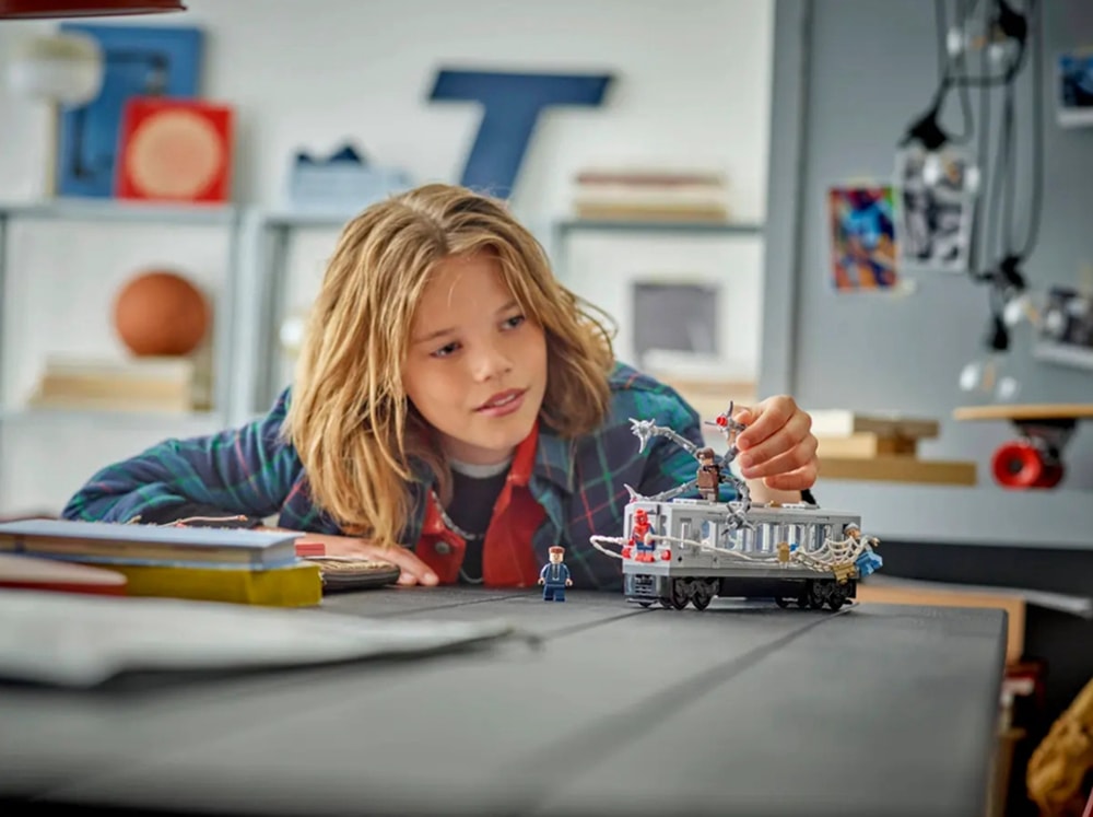 【LEGO 樂高】磚星球〡 76321 漫威系列 蜘蛛人大戰八爪博士地鐵列車場景 Spider-Man vs. Doc Ock Subway Train Scene