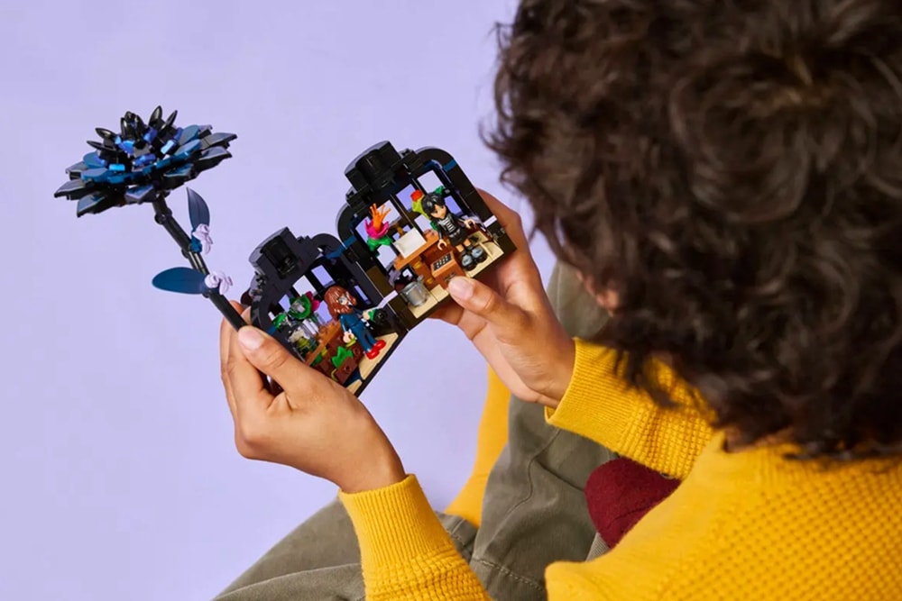 【LEGO 樂高】磚星球〡 76784 星期三系列 黑色大理花 Black Dahlia Flower