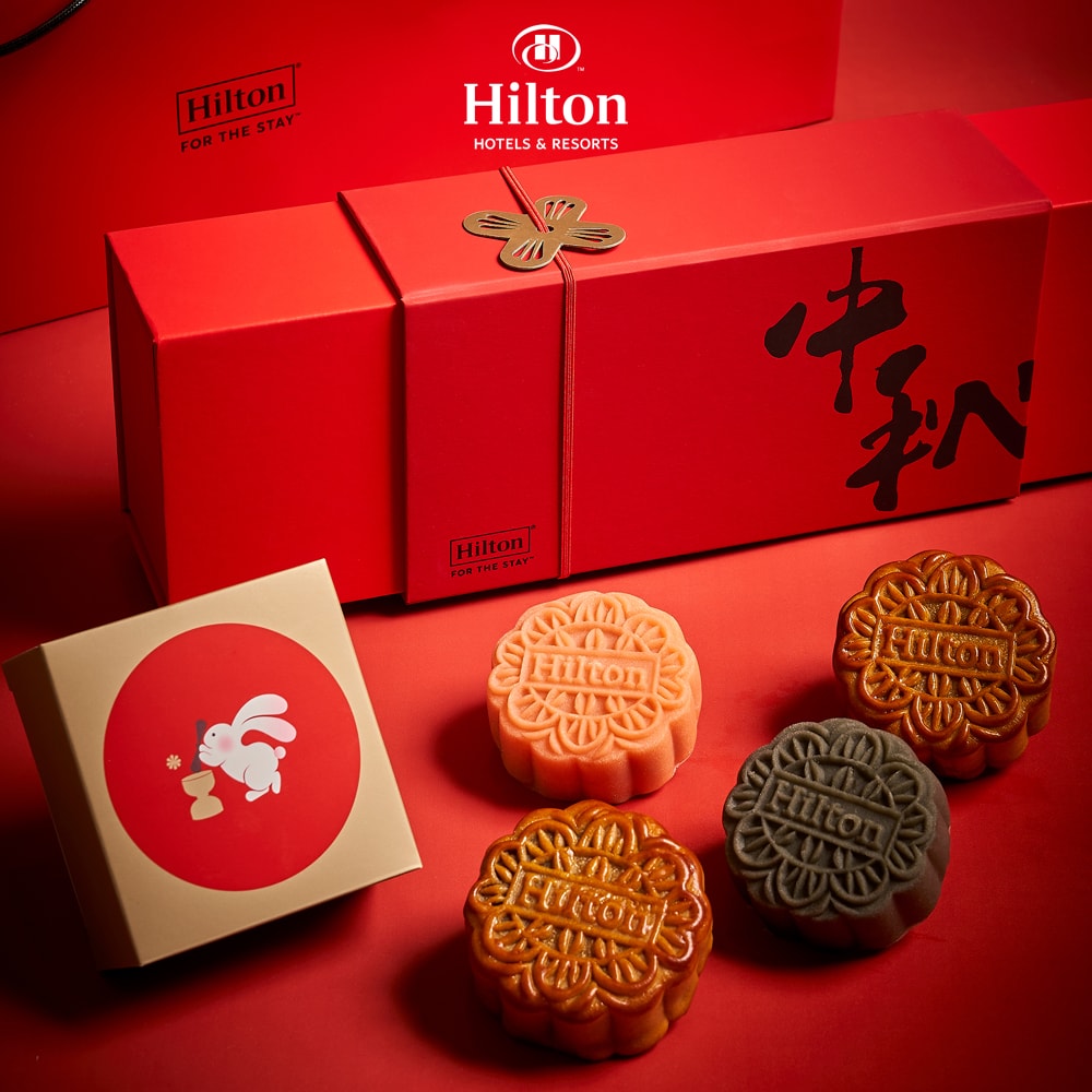 【Hilton 希爾頓酒店】2025皓月相伴團圓中秋月餅禮盒(10入)(附提袋)x9盒(原箱出貨)