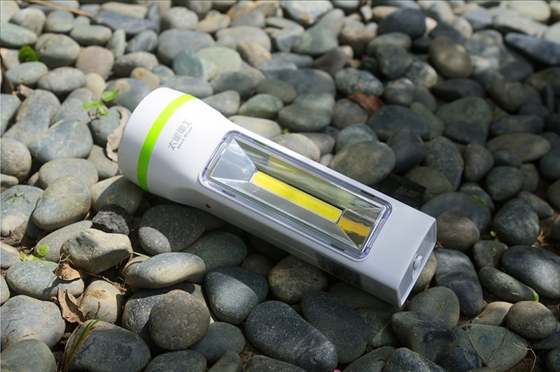 【太星電工】夜巡俠經典LED充電式手電筒(3入) IF9688*3