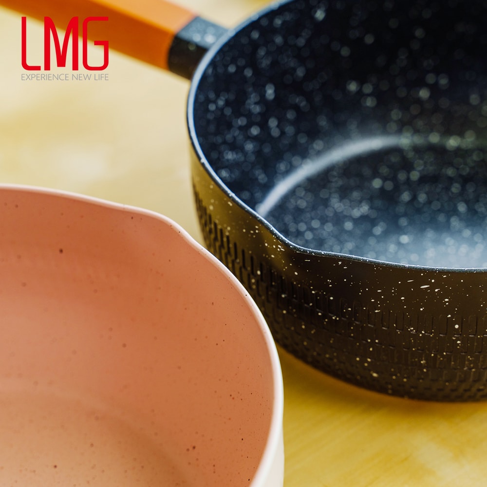 【LMG】雪藏系列錘紋不沾雪平鍋20cm(含蓋)